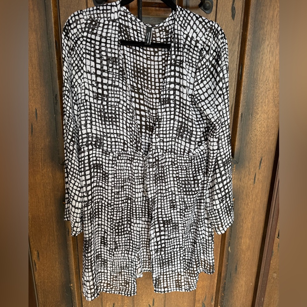 Jones New York Black and White Swim Coverup